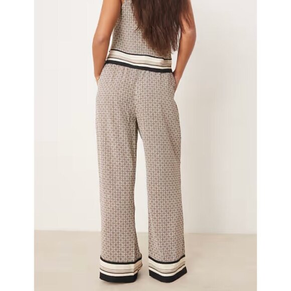 ✨ Abercrombie Fitch Satin Wide Leg Trousers Pull On Pant Brown Beige - Picture 3 of 15